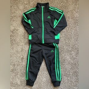 ❣️sold❣️ADIDAS Little Boys 2 Pc Black Green Track Suit Set Baby Toddler 3T
